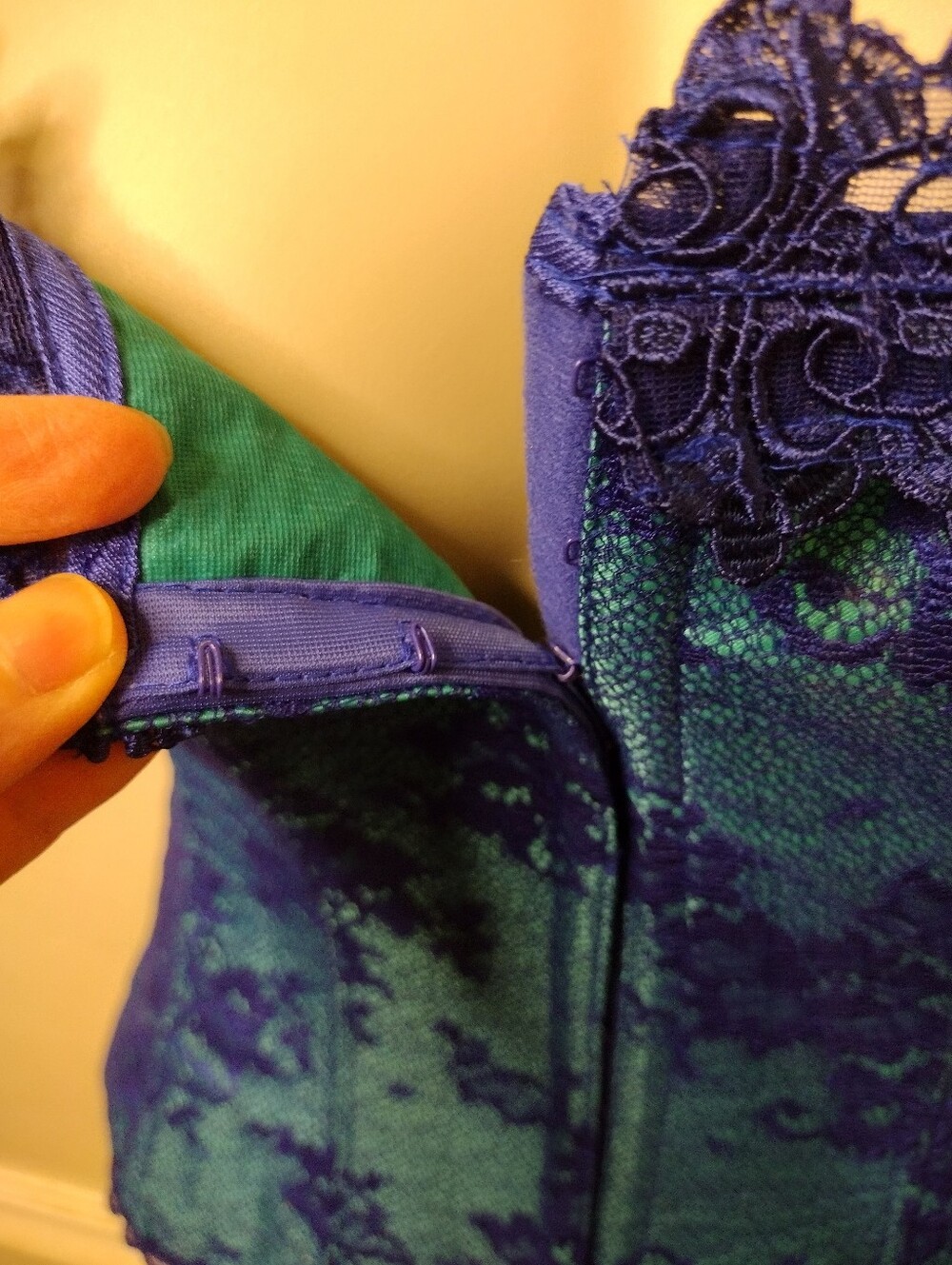 Fredericks Of Hollywood Royal Blue & Teal Lace Trimmed Corset With Garter Straps - Picture 3 of 9